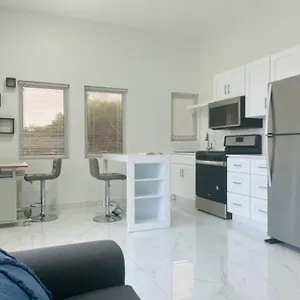 Nalani Blue Studio Villa Osbourn