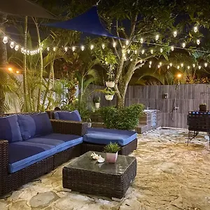 Casa Con Parqueo Privado, Patio Y Jacuzzi. Holiday home Santo Domingo